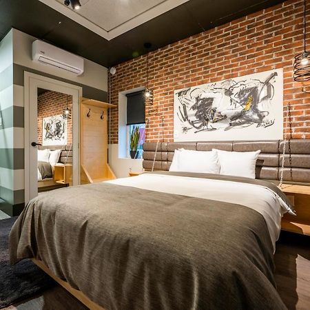 La Suite Hebergements Shawinigan Exterior photo