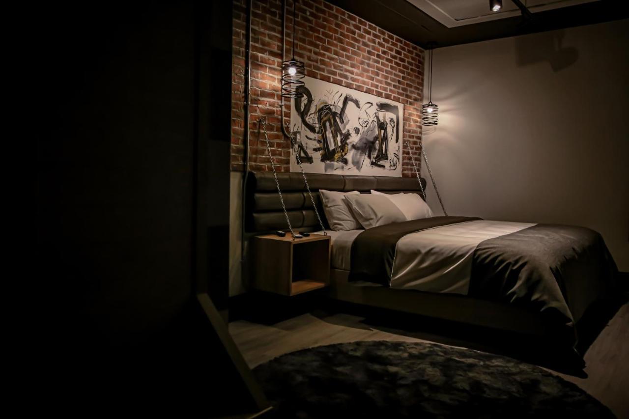 La Suite Hebergements Shawinigan Exterior photo